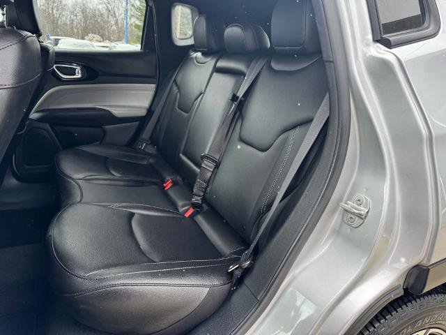 Used 2025 Jeep Compass Limited image 7