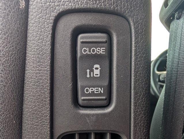 Used 2025 Honda Odyssey EX-L image 24