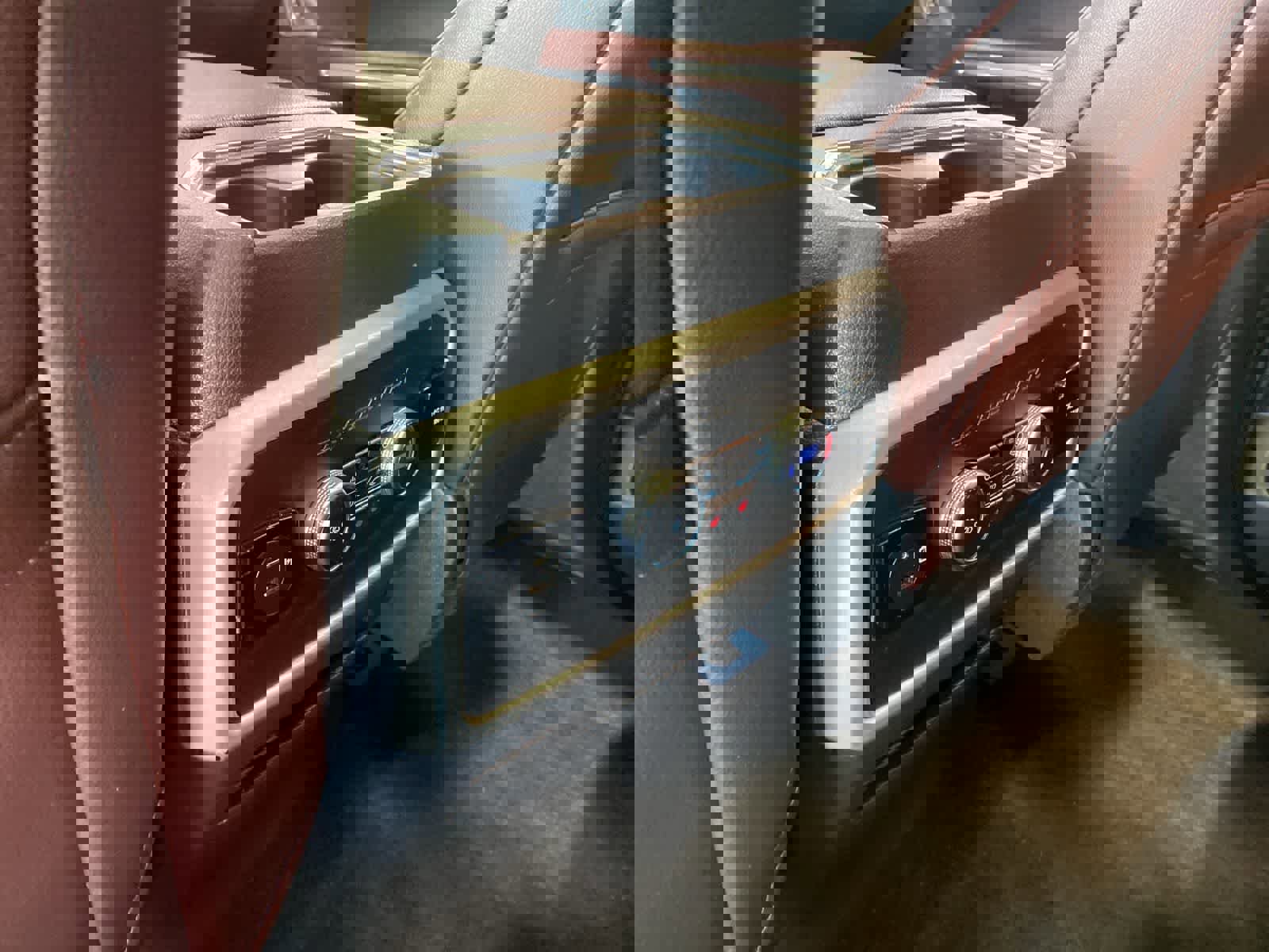 Certified 2022 Ford Expedition Limited image 27