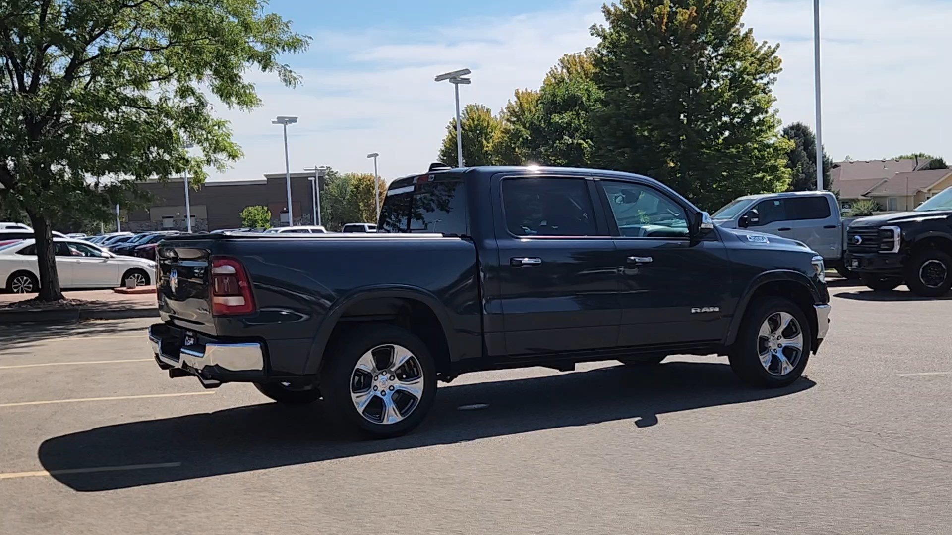 Used 2020 RAM 1500 Laramie AWD/4WD image 15