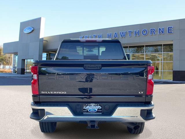 Used 2024 Chevrolet Silverado 2500 LT w/ Convenience Package image 3