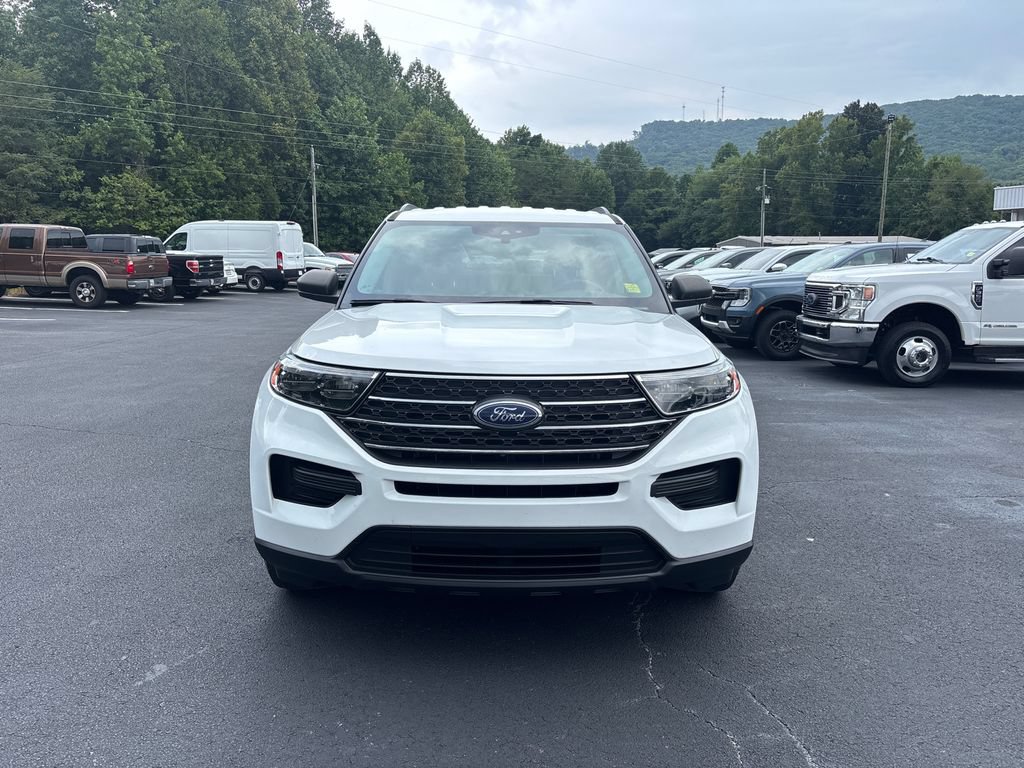 Certified 2021 Ford Explorer XLT AWD/4WD image 2