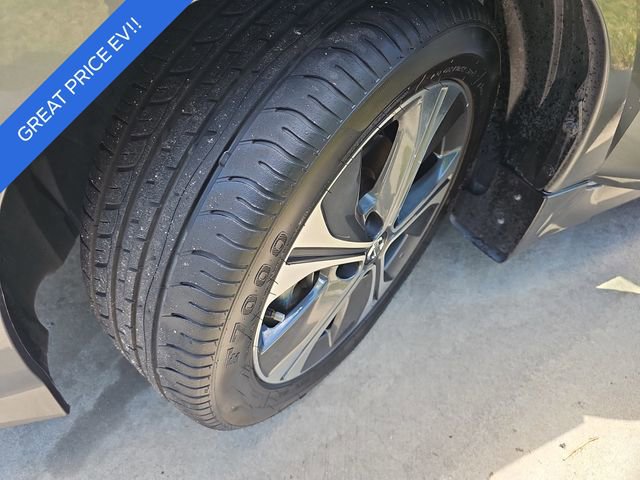 Used 2019 Nissan Leaf SV w/ SV Technology Package FWD image 30