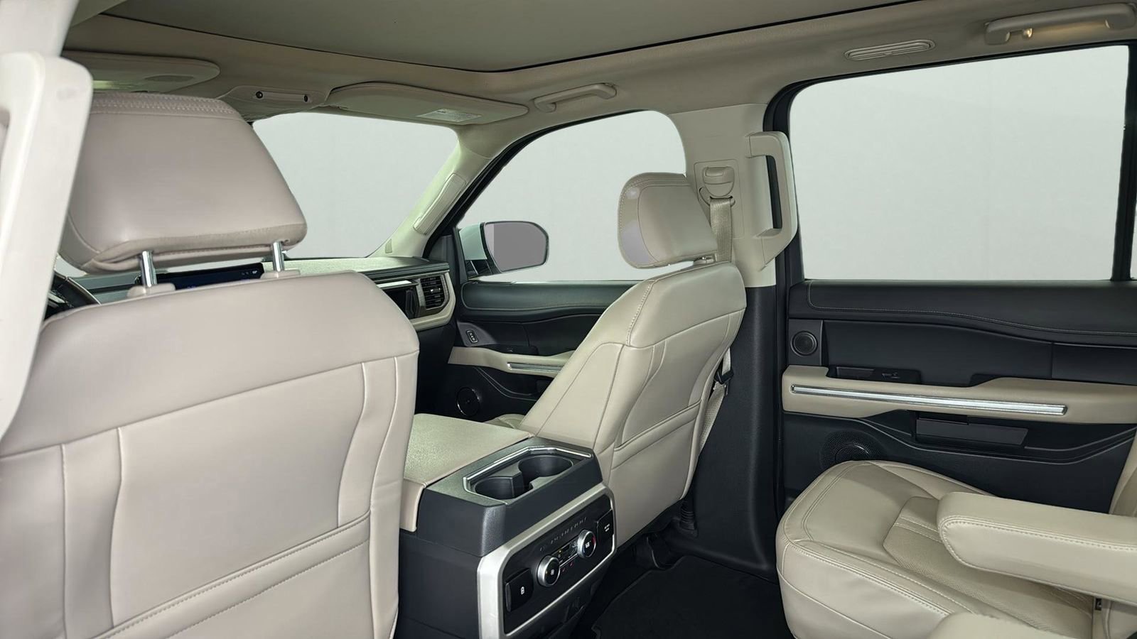 Certified 2022 Ford Expedition Limited image 29