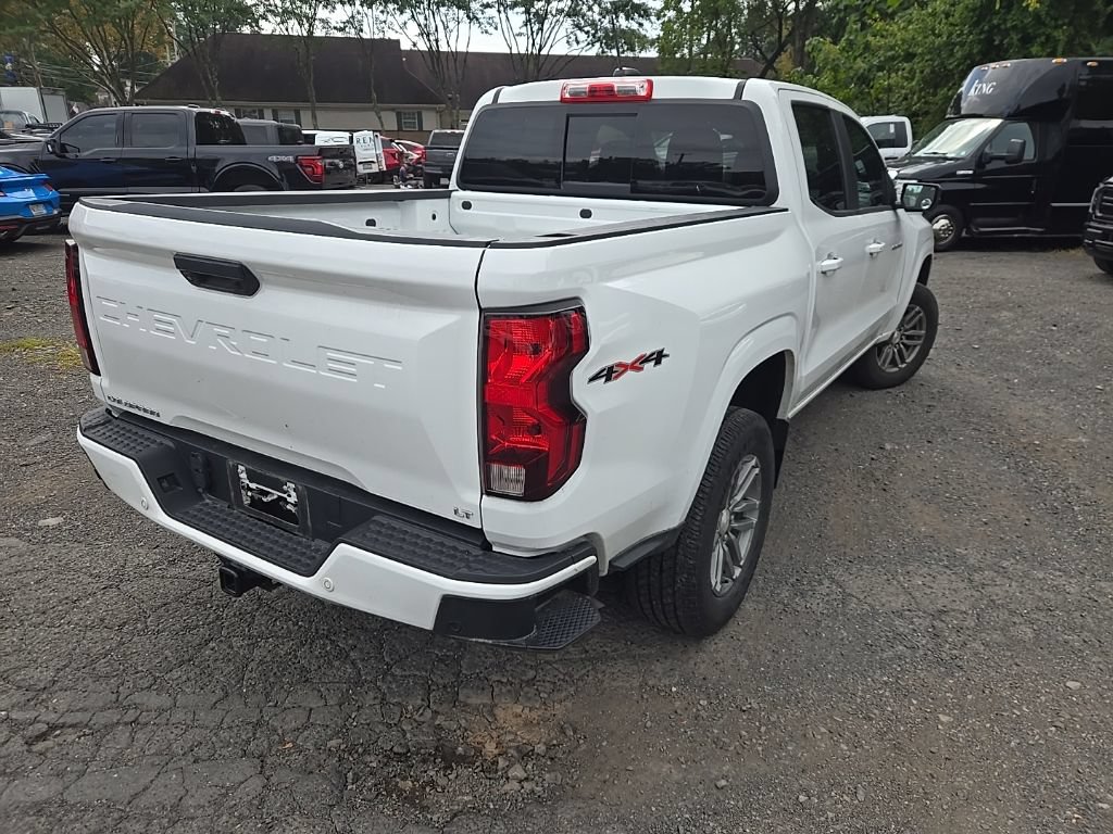 Used 2023 Chevrolet Colorado LT w/ LT Convenience Package II AWD/4WD image 4