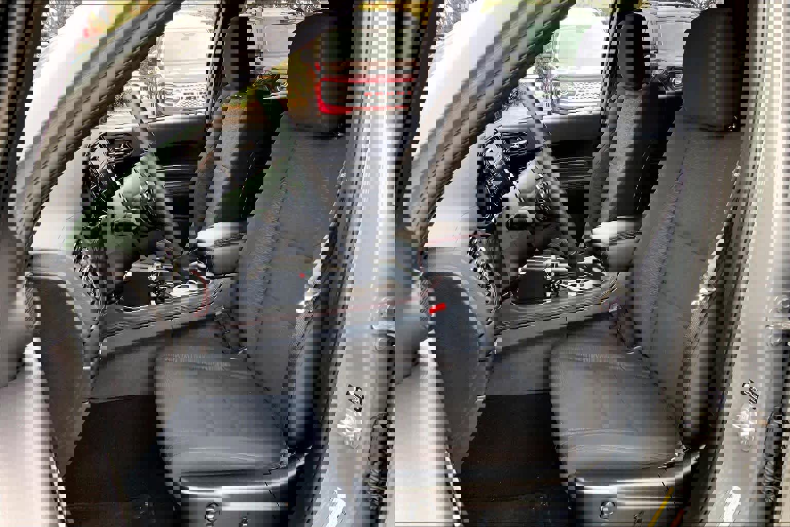 Used 2025 Dodge Durango GT w/ Blacktop Package image 9