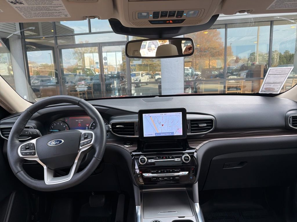 Certified 2022 Ford Explorer Limited w/ Equipment Group 301A image 16