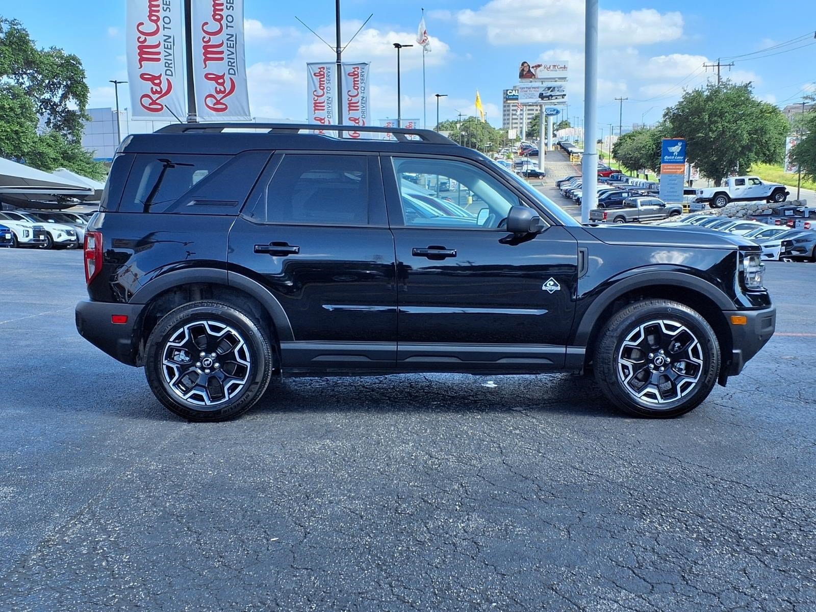 Certified 2025 Ford Bronco Sport Outer Banks w/ Outer Banks Tech Package+ AWD/4WD image 5