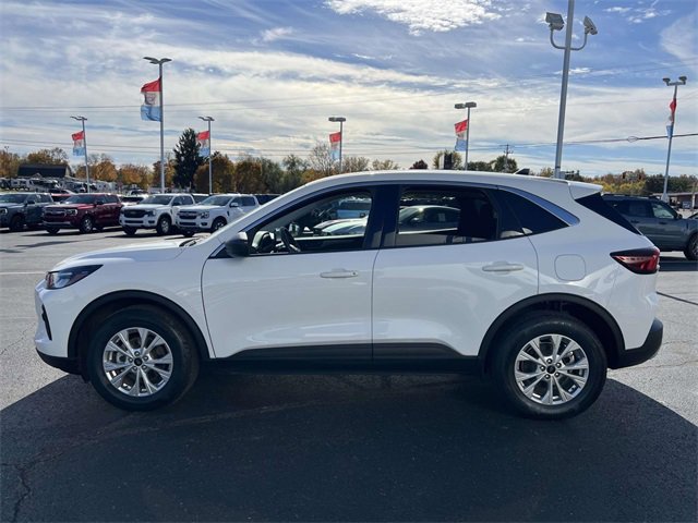 Certified 2023 Ford Escape Active image 2