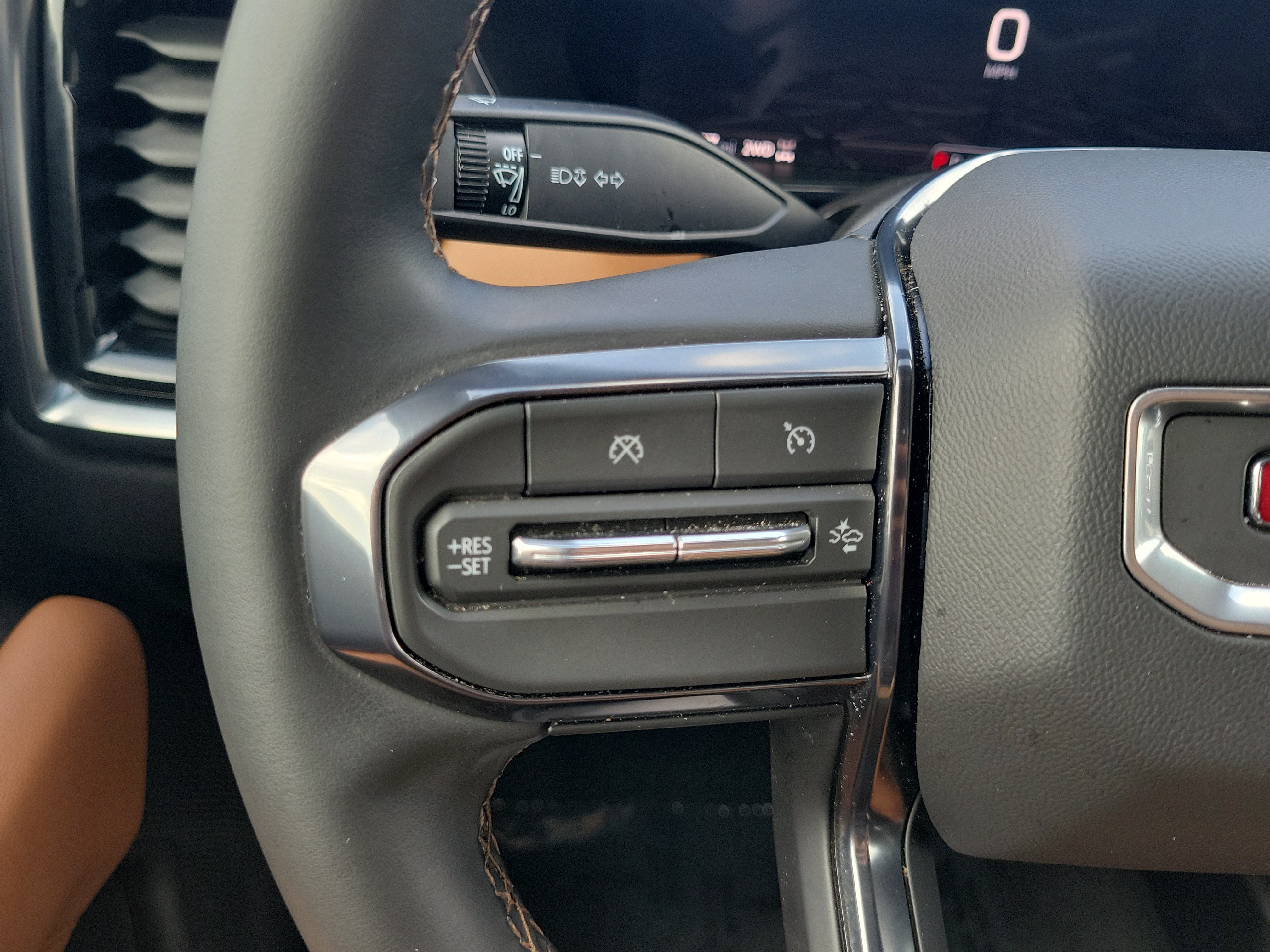 Used 2026 GMC Canyon AT4 AWD/4WD image 25
