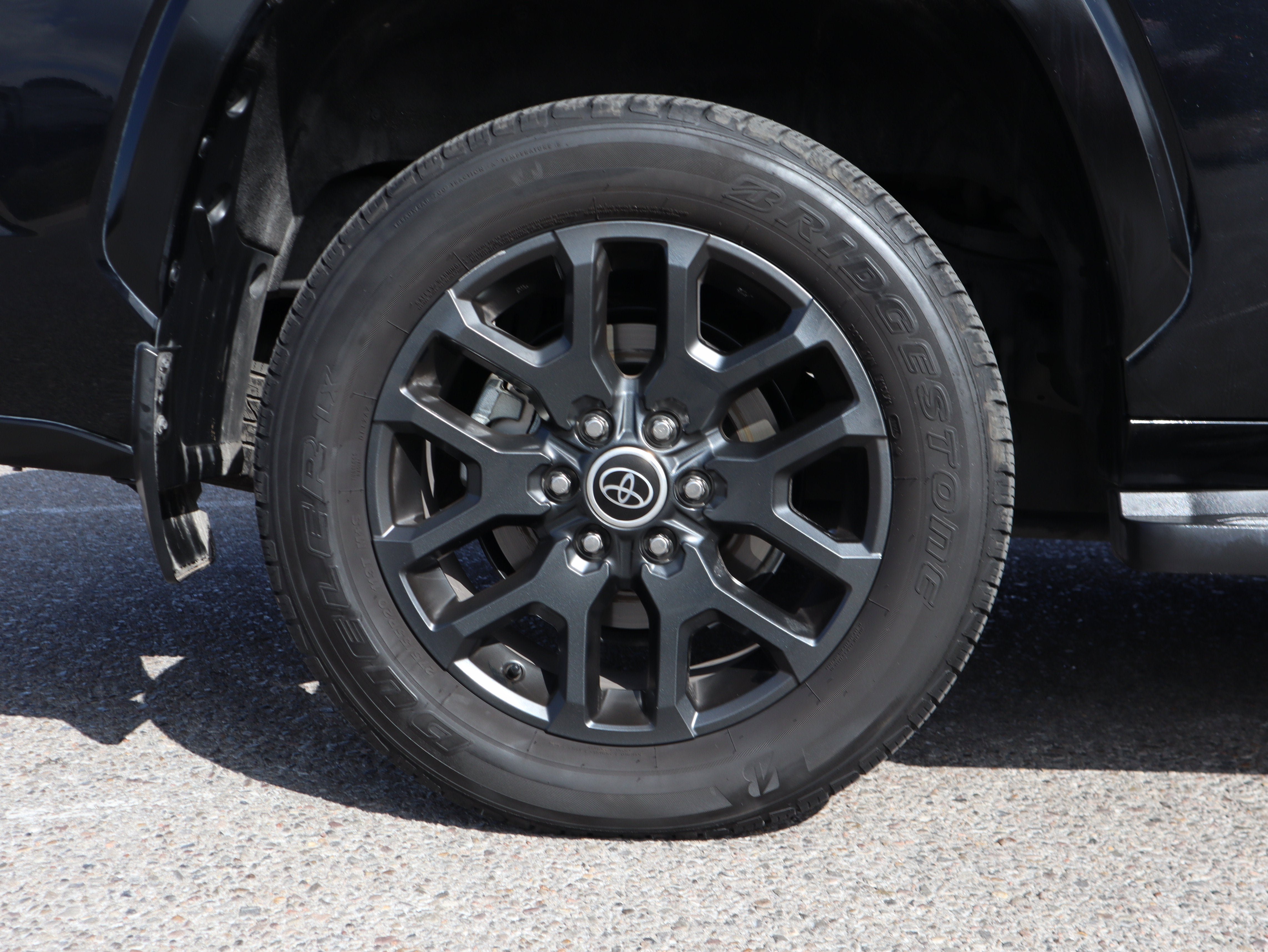 Used 2023 Toyota Sequoia Platinum AWD/4WD image 12