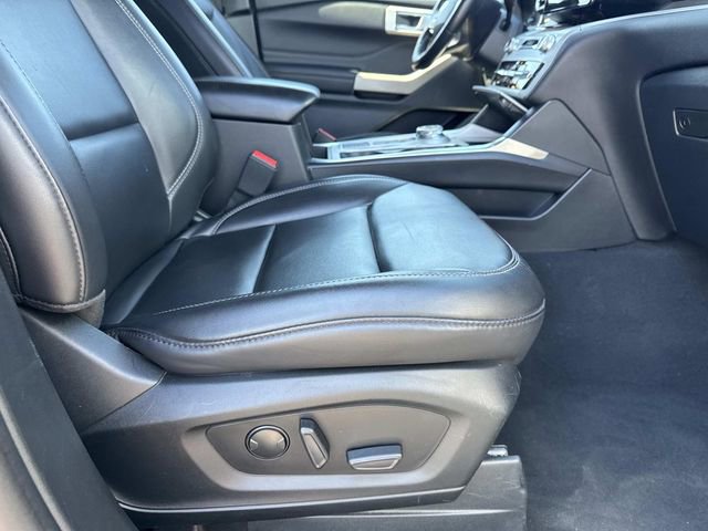 Certified 2023 Ford Explorer XLT w/ Equipment Group 202A image 12