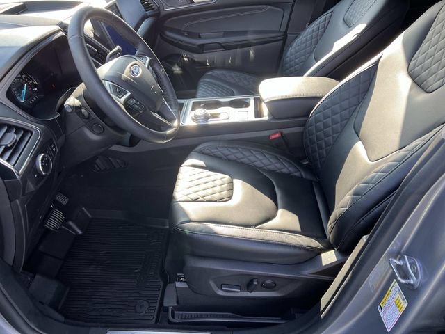 Certified 2024 Ford Edge Titanium w/ Equipment Group 301A AWD/4WD image 19
