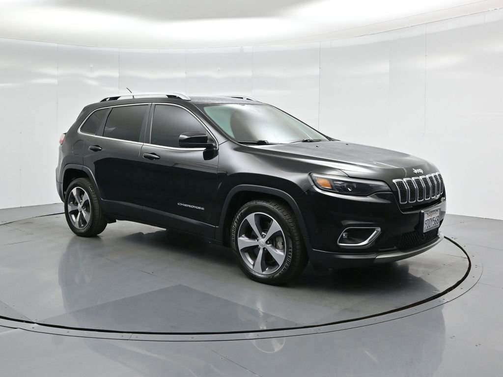 Used 2019 Jeep Cherokee Limited w/ Technology Group image 3