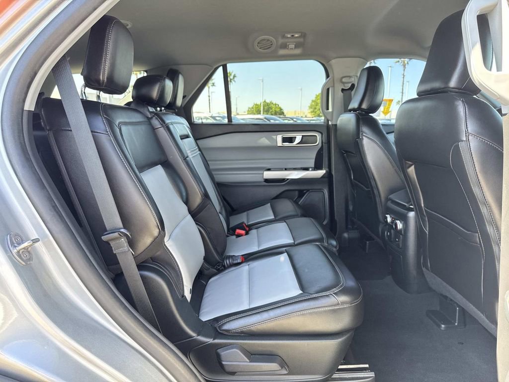 Certified 2023 Ford Explorer XLT w/ Equipment Group 202A image 28