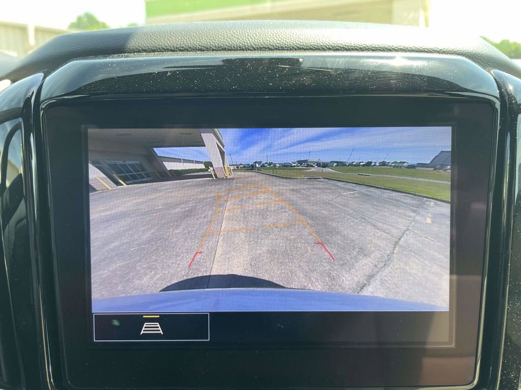 Used 2023 Chevrolet Traverse LT image 20