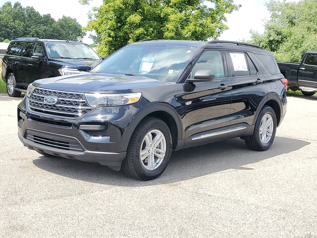 Certified 2023 Ford Explorer XLT AWD/4WD image 2