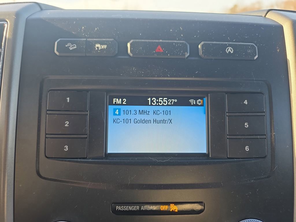 Certified 2018 Ford Expedition Max XLT image 43