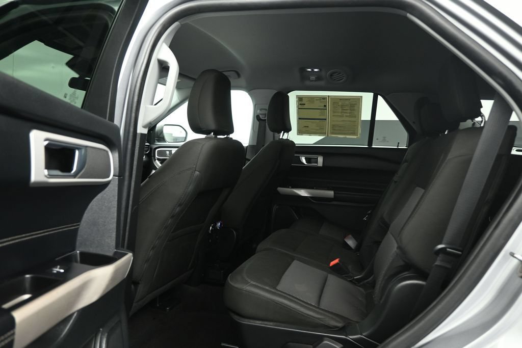 Certified 2022 Ford Explorer XLT RWD image 18