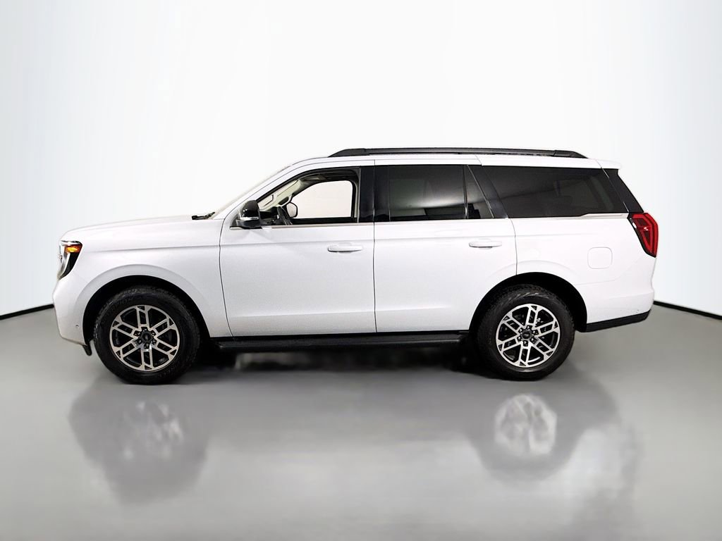 Certified 2025 Ford Expedition Active AWD/4WD image 10