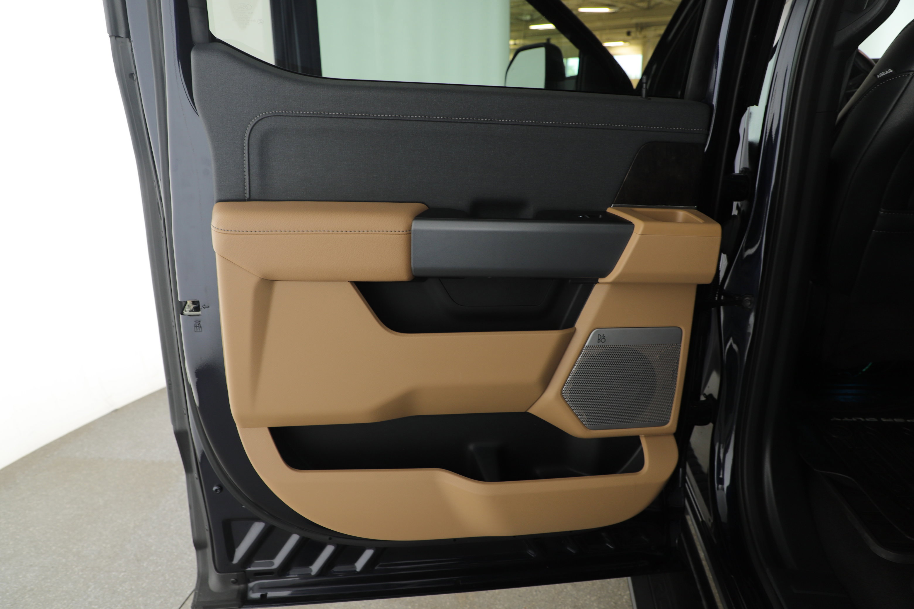 Certified 2024 Ford F250 Lariat w/ Lariat Ultimate Package image 13