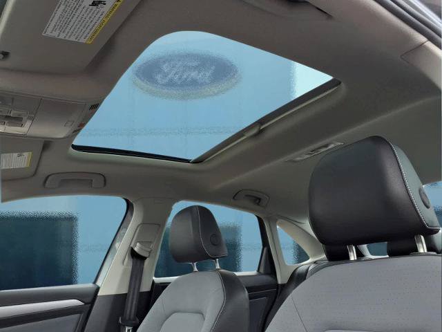 Used 2025 Volkswagen Jetta SE FWD image 19