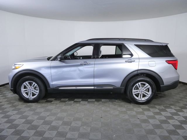 Certified 2024 Ford Explorer XLT w/ Equipment Group 202A AWD/4WD image 6