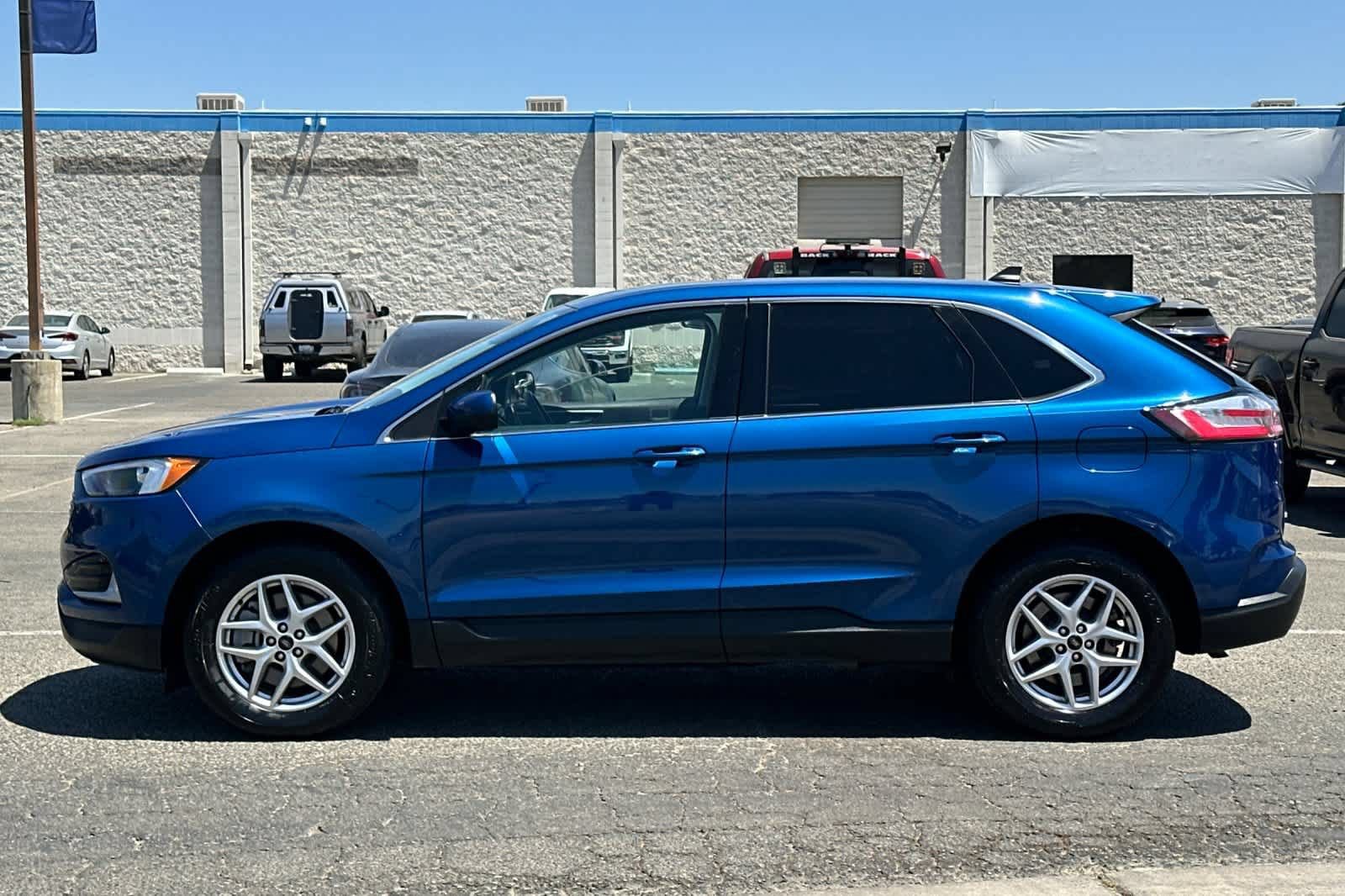 Certified 2024 Ford Edge SEL AWD/4WD image 6