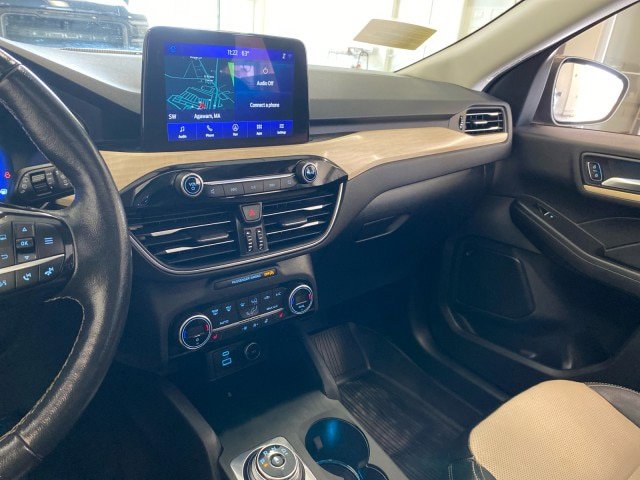 Certified 2021 Ford Escape Titanium w/ Titanium Elite Package AWD/4WD image 14