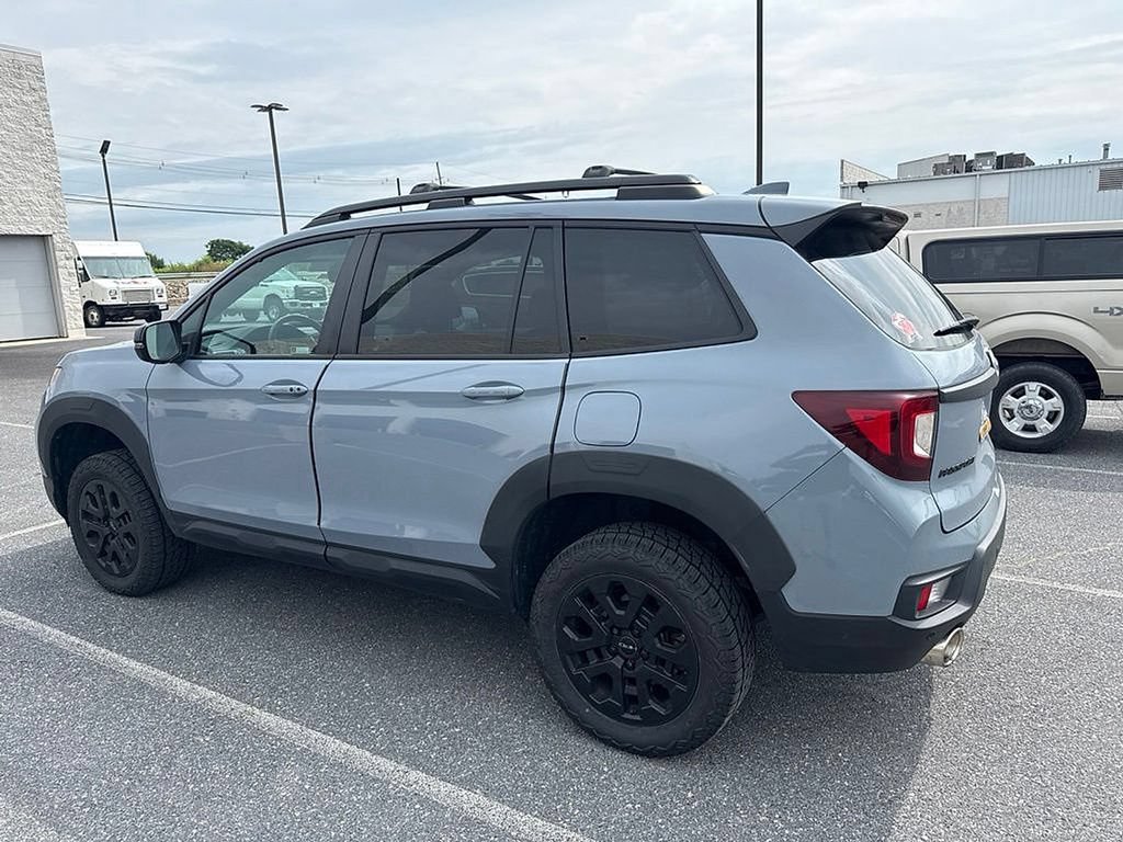 Used 2022 Honda Passport TrailSport image 3