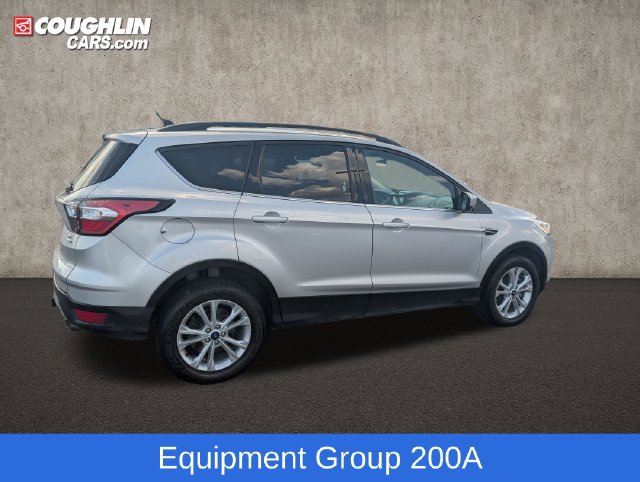 Certified 2018 Ford Escape SE w/ SE Sync 3 Package AWD/4WD image 9