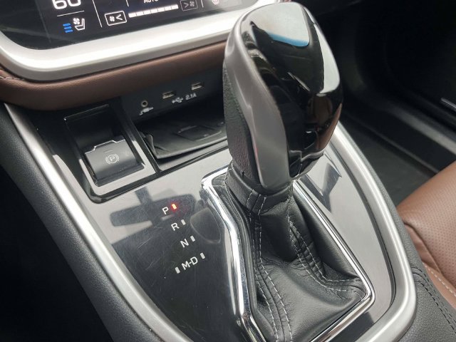 Used 2020 Subaru Outback Touring XT AWD/4WD image 32