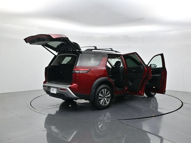 Used 2022 Nissan Pathfinder SL AWD/4WD image 52