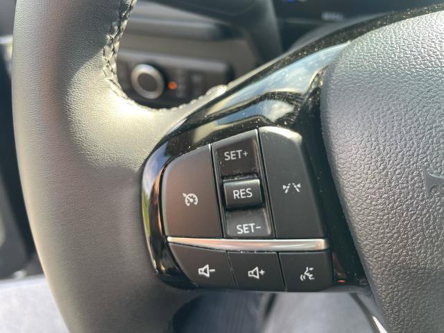 Certified 2023 Ford Escape Active AWD/4WD image 37