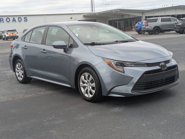 Used 2023 Toyota Corolla LE image 7