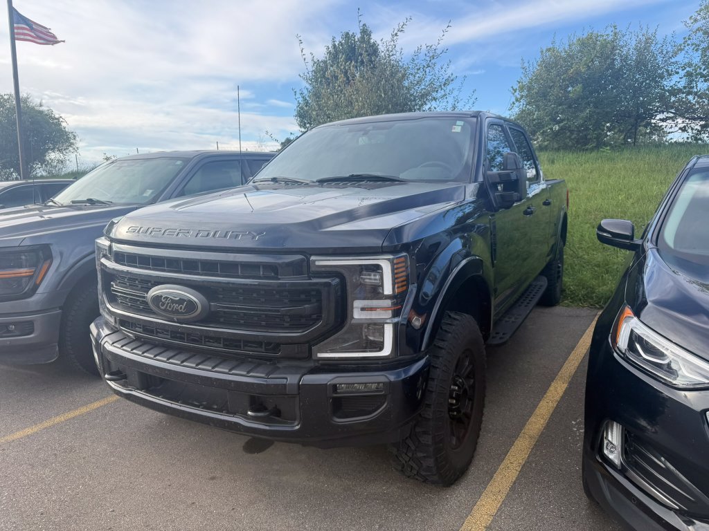 Certified 2022 Ford F250 Lariat w/ Tremor Off-Road Package AWD/4WD image 3
