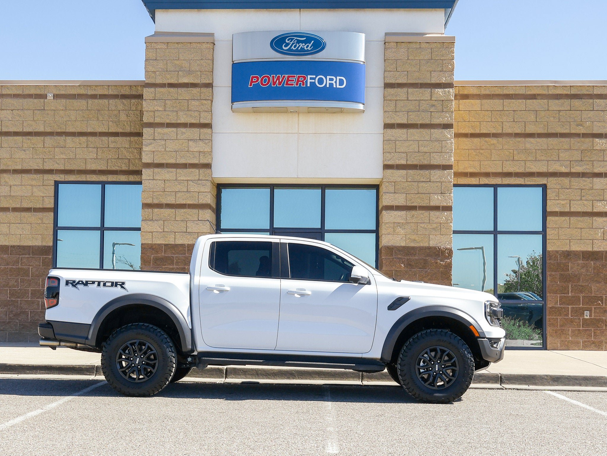 Certified 2025 Ford Ranger Raptor AWD/4WD image 5