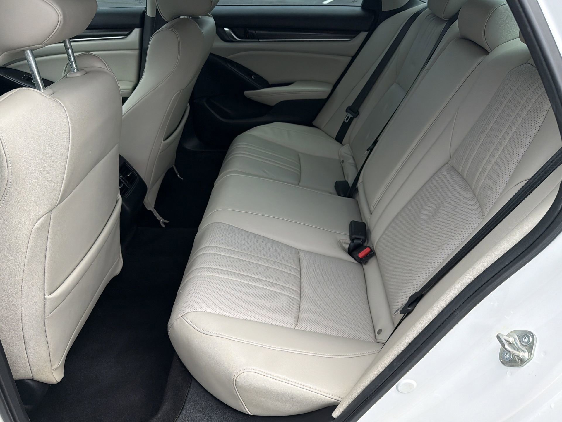 Used 2020 Honda Accord Touring image 22