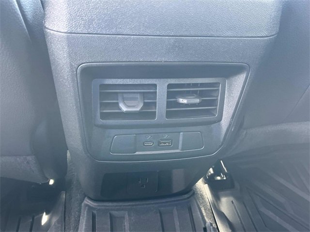 Used 2024 GMC Canyon Denali image 19