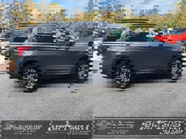 Certified 2022 Ford Explorer XLT w/ Equipment Group 202A image 21
