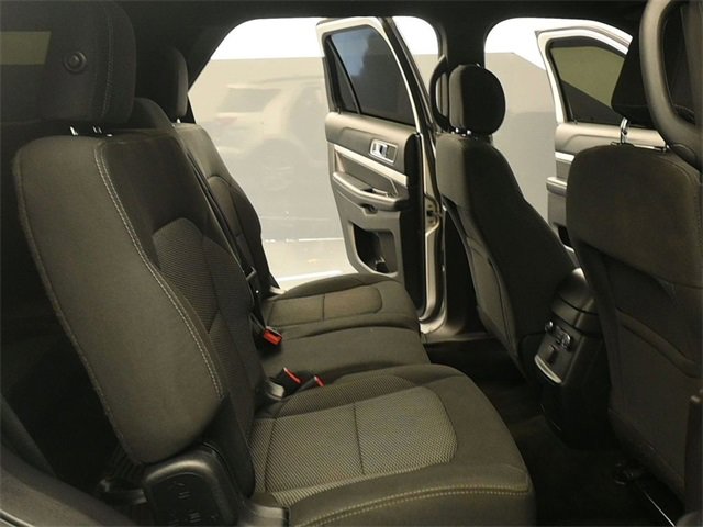 Certified 2017 Ford Explorer XLT w/ Equipment Group 201A image 18