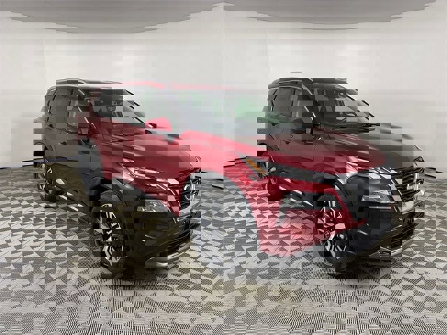 Used 2022 Nissan Rogue SL w/ SL Premium Package image 5