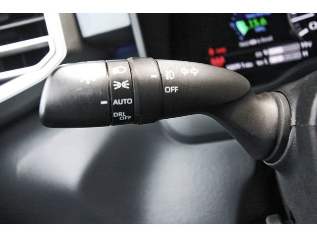 Used 2023 Toyota Tundra Platinum AWD/4WD image 16