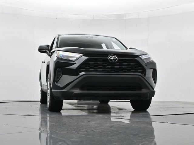 Used 2025 Toyota RAV4 LE FWD image 35