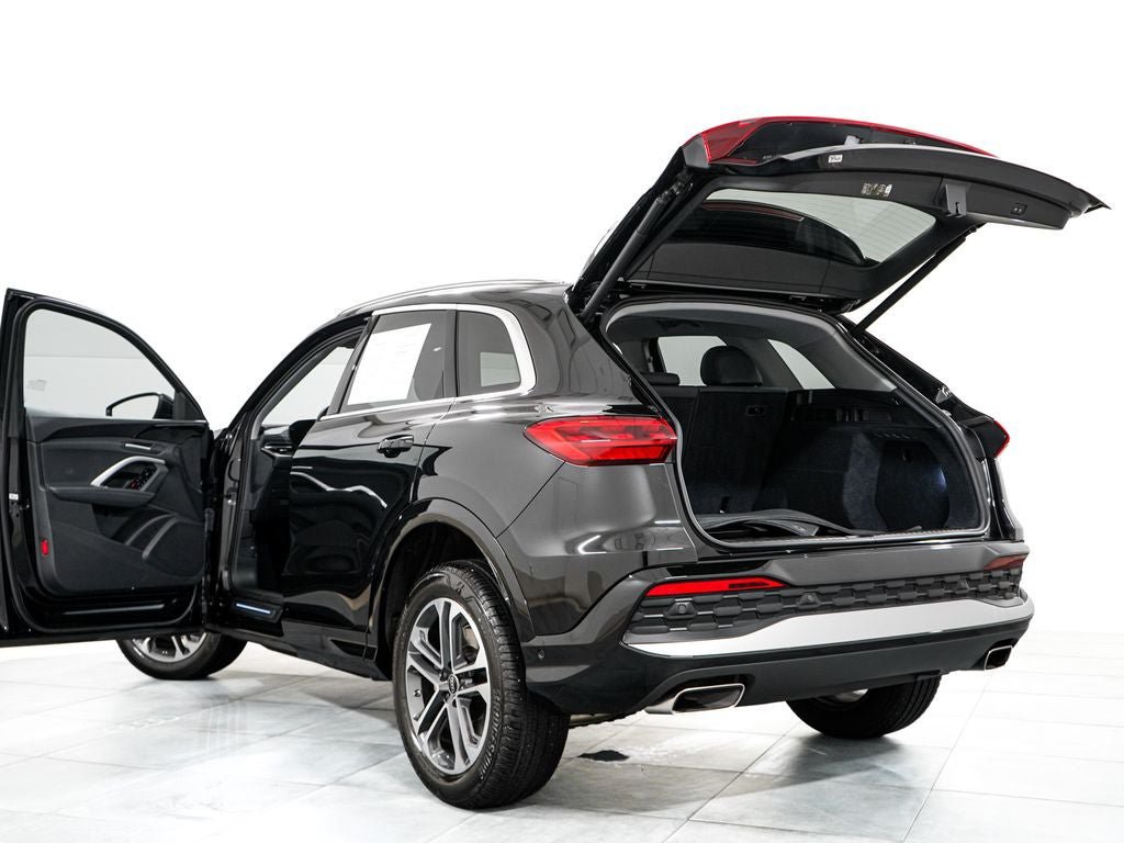 Used 2025 Audi Q5 Premium w/ Convenience Package AWD/4WD image 13