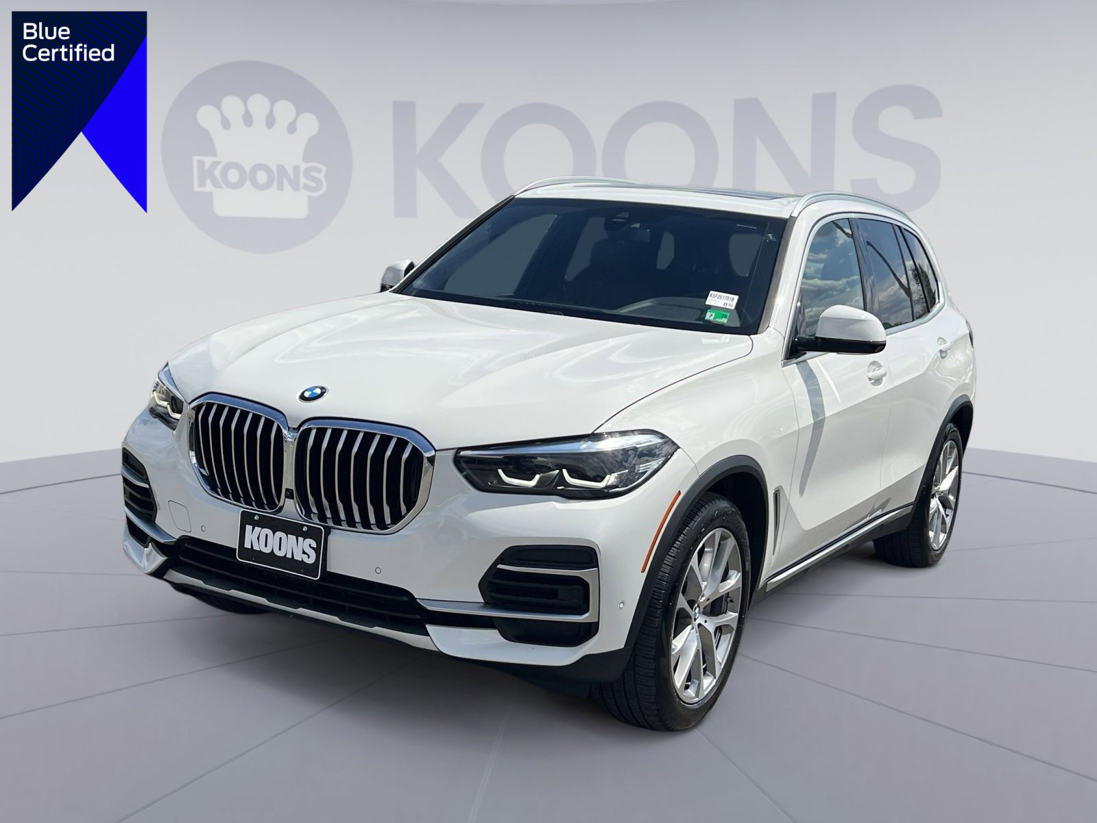 Used 2023 BMW X5 xDrive40i w/ Parking Assistance Package AWD/4WD image 1