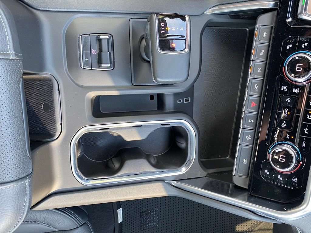 Used 2023 GMC Sierra 1500 Denali w/ Technology Package AWD/4WD image 18