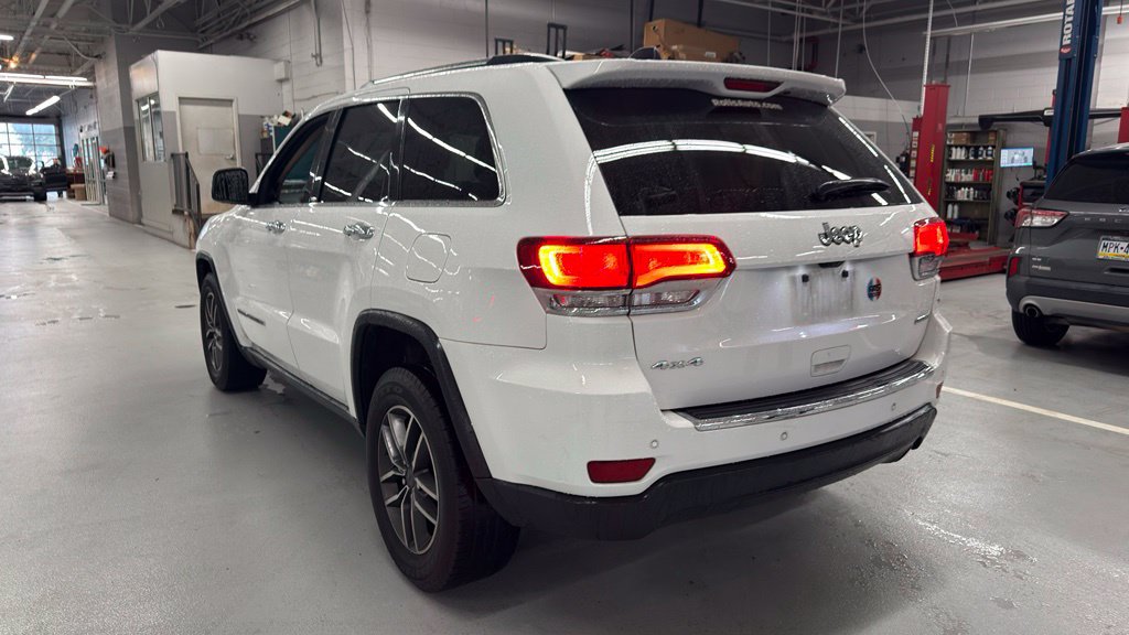 Used 2021 Jeep Grand Cherokee Limited AWD/4WD image 7