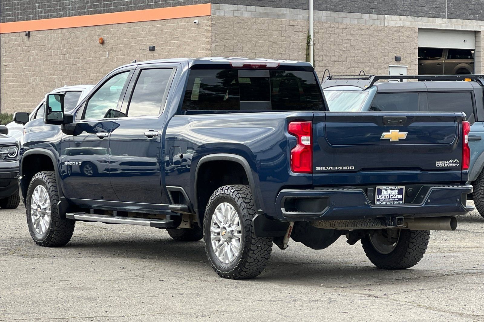 Used 2022 Chevrolet Silverado 3500 High Country w/ Z71 Off-Road Package image 3