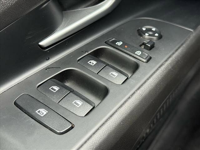 Used 2024 Hyundai Elantra SEL image 17
